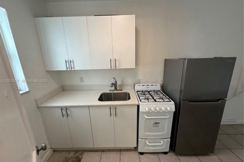 Apartment in Miami, Florida 400.97 sq.m. № 2067983 - photo 3