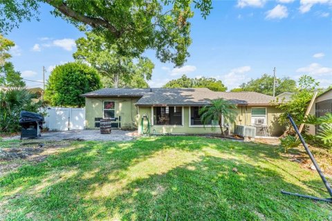Casa en venta en Winter Park, Florida, 2 dormitorios, 88.63 m2 № 1651930 - foto 1