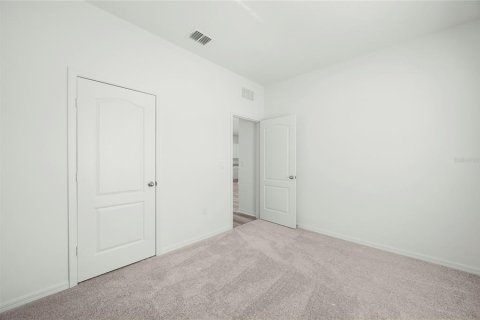 House in Babson Park, Florida 3 bedrooms, 135.92 sq.m. № 2137892 - photo 13