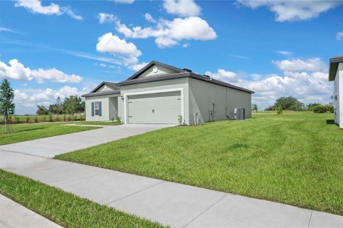 House in Babson Park, Florida 3 bedrooms, 135.92 sq.m. № 2137892 - photo 3