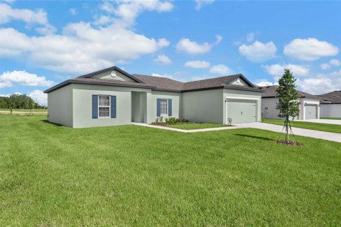 House in Babson Park, Florida 3 bedrooms, 135.92 sq.m. № 2137892 - photo 2