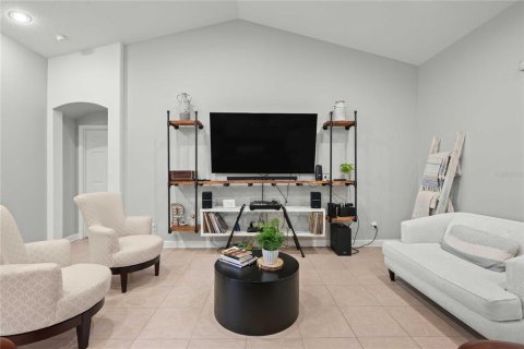 Casa en venta en Dade City, Florida, 4 dormitorios, 290.23 m2 № 1904079 - foto 18