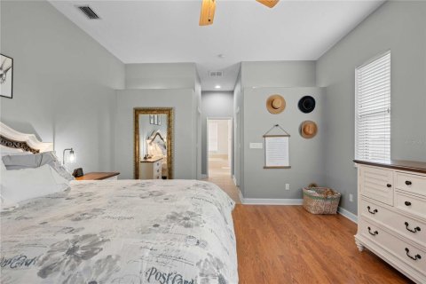 Casa en venta en Dade City, Florida, 4 dormitorios, 290.23 m2 № 1904079 - foto 26