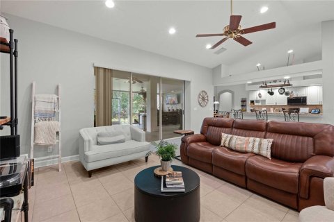 Casa en venta en Dade City, Florida, 4 dormitorios, 290.23 m2 № 1904079 - foto 14