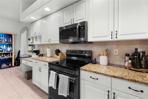 Casa en venta en Dade City, Florida, 4 dormitorios, 290.23 m2 № 1904079 - foto 23