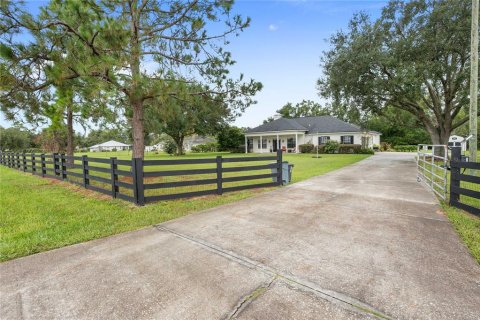 Casa en venta en Dade City, Florida, 4 dormitorios, 290.23 m2 № 1904079 - foto 6