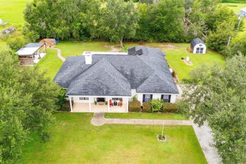 Casa en venta en Dade City, Florida, 4 dormitorios, 290.23 m2 № 1904079 - foto 1