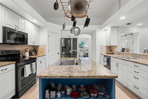 Casa en venta en Dade City, Florida, 4 dormitorios, 290.23 m2 № 1904079 - foto 22