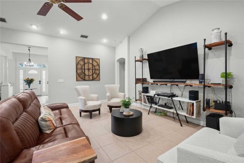 Casa en venta en Dade City, Florida, 4 dormitorios, 290.23 m2 № 1904079 - foto 16