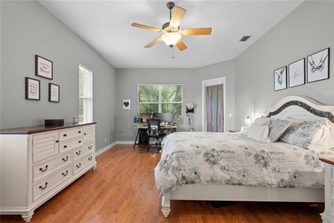 Casa en venta en Dade City, Florida, 4 dormitorios, 290.23 m2 № 1904079 - foto 30