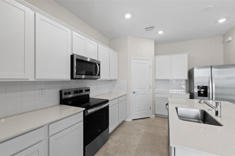 House in North Port, Florida 3 bedrooms, 154.4 sq.m. № 1851384 - photo 9