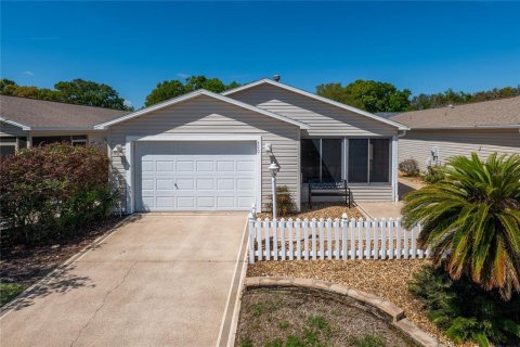 House in The Villages, Florida 2 bedrooms, 107.4 sq.m. № 1586455 - photo 3