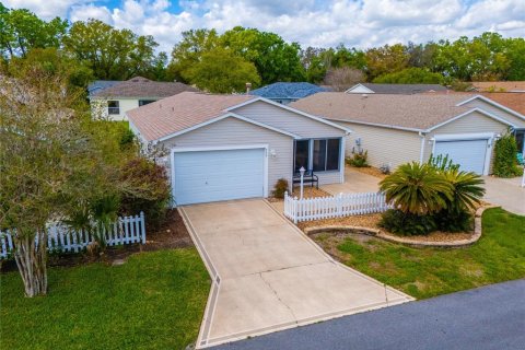 House in The Villages, Florida 2 bedrooms, 107.4 sq.m. № 1586455 - photo 21