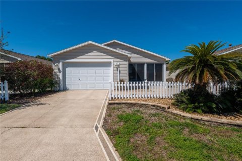 House in The Villages, Florida 2 bedrooms, 107.4 sq.m. № 1586455 - photo 2