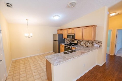 House in The Villages, Florida 2 bedrooms, 107.4 sq.m. № 1586455 - photo 10