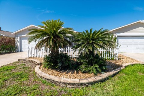 House in The Villages, Florida 2 bedrooms, 107.4 sq.m. № 1586455 - photo 4