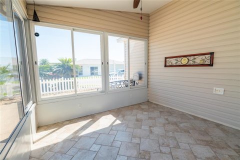 House in The Villages, Florida 2 bedrooms, 107.4 sq.m. № 1586455 - photo 6