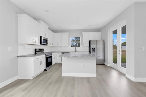 Villa ou maison à louer à Port Charlotte, Floride: 4 chambres, 194.35 m2 № 2383880 - photo 12