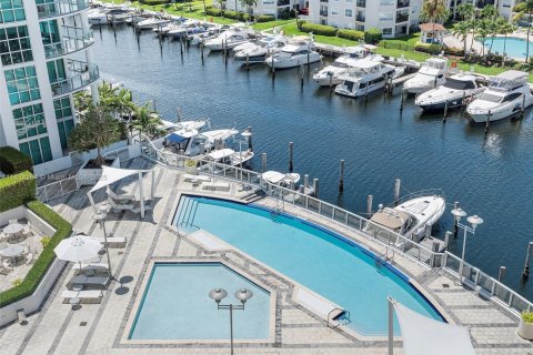 Copropriété à vendre à Aventura, Floride: 2 chambres, 147.71 m2 № 1935377 - photo 12