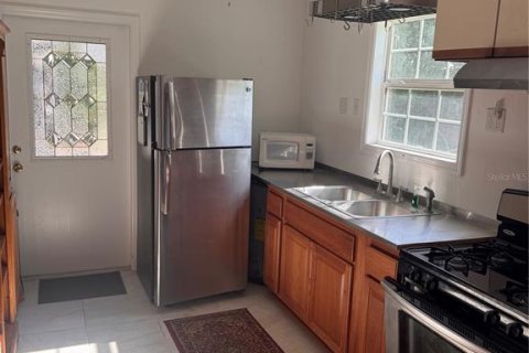 House in Melrose, Florida 2 bedrooms, 74.32 sq.m. № 2101299 - photo 10