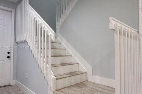 Touwnhouse à vendre à North Lauderdale, Floride: 3 chambres, 118.91 m2 № 1945284 - photo 10
