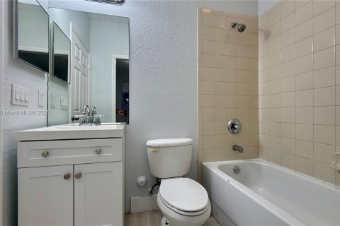 Touwnhouse à vendre à North Lauderdale, Floride: 3 chambres, 118.91 m2 № 1945284 - photo 8
