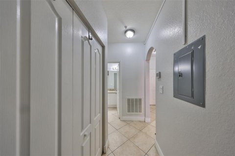 Condominio en venta en Clearwater, Florida, 1 dormitorio, 71.53 m2 № 1640030 - foto 7