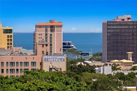 Condominio en alquiler en Saint Petersburg, Florida, 2 dormitorios, 162.86 m2 № 1907948 - foto 7