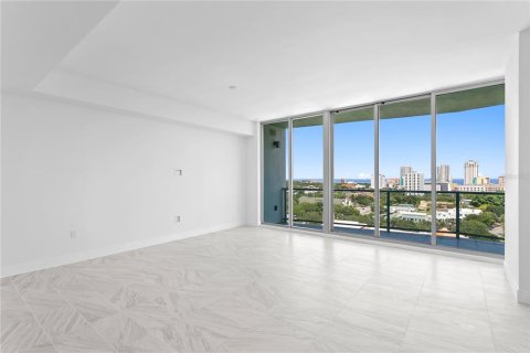 Condominio en alquiler en Saint Petersburg, Florida, 2 dormitorios, 162.86 m2 № 1907948 - foto 11