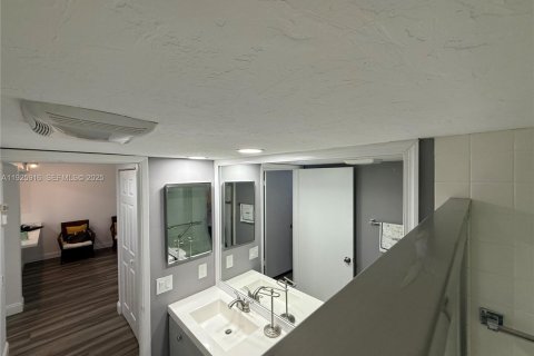 Купить кондоминиум в Коконат Крик, Флорида 2 спальни, 89.37м2, № 1984445 - фото 21