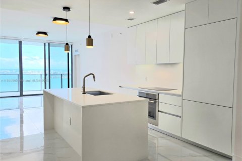 Condominio en alquiler en Miami, Florida, 1 dormitorio, 114.73 m2 № 1943598 - foto 11