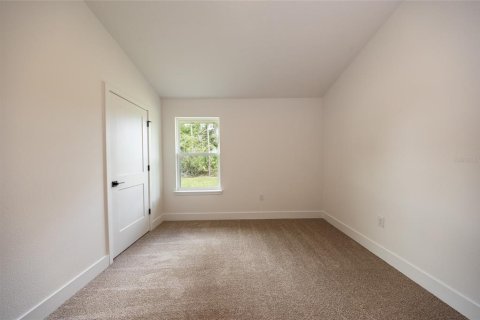 House in Palm Coast, Florida 3 bedrooms, 127.09 sq.m. № 2133497 - photo 18