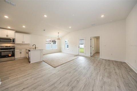 House in Palm Coast, Florida 3 bedrooms, 127.09 sq.m. № 2133497 - photo 13