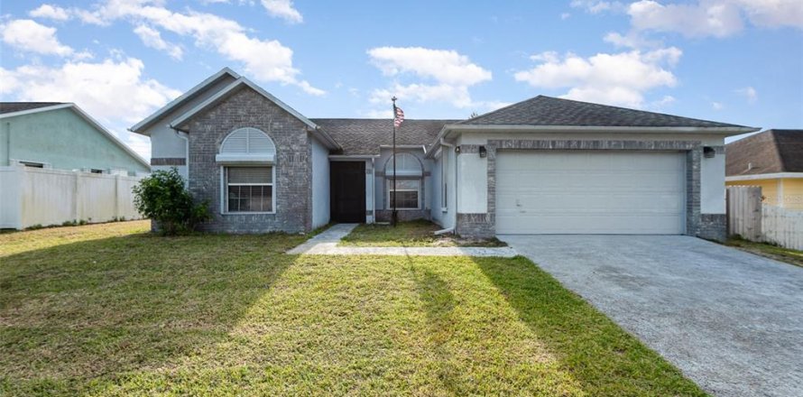 Casa en Titusville, Florida 4 dormitorios, 146.97 m2 № 1539412