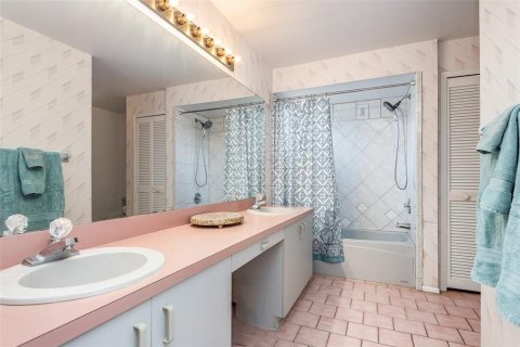 Casa en venta en Titusville, Florida, 4 dormitorios, 146.97 m2 № 1539412 - foto 10