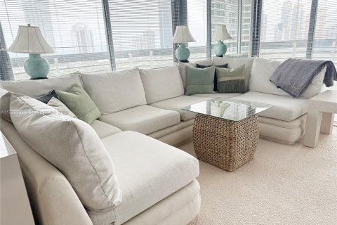 Condominio en alquiler en Aventura, Florida, 3 dormitorios, 157.38 m2 № 1982438 - foto 19