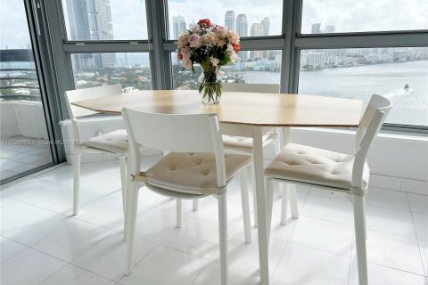 Condominio en alquiler en Aventura, Florida, 3 dormitorios, 157.38 m2 № 1982438 - foto 22