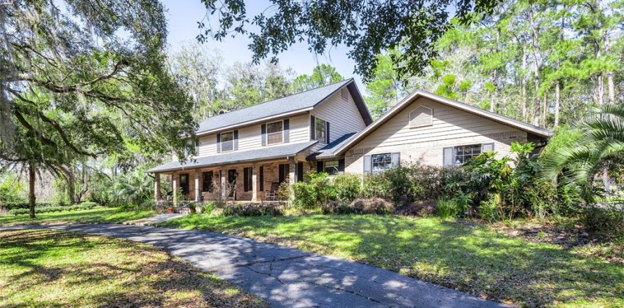 Casa en Gainesville, Florida 5 dormitorios, 337.14 m2 № 1569497