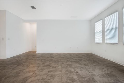 Villa ou maison à louer à Davenport, Floride: 4 chambres, 171.68 m2 № 2386654 - photo 8