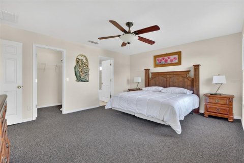 House in Clermont, Florida 4 bedrooms, 192.49 sq.m. № 2101366 - photo 22