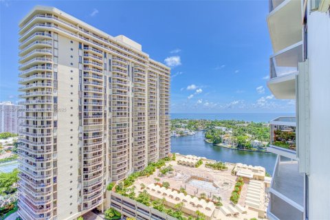 Copropriété à vendre à Aventura, Floride: 2 chambres, 117.99 m2 № 1888997 - photo 3