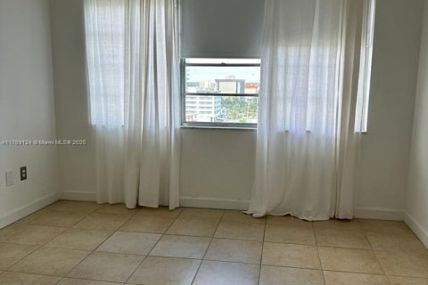 Copropriété à louer à North Bay Village, Floride: 1 chambre, 87.33 m2 № 1920885 - photo 9