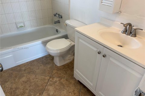 Copropriété à louer à Miami, Floride: 1 chambre, 66.43 m2 № 1987323 - photo 9