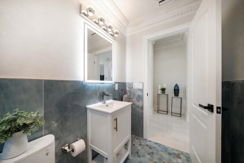 Купить виллу или дом в Клируотер, Флорида 8 комнат, 538.65м2, № 1513239 - фото 27
