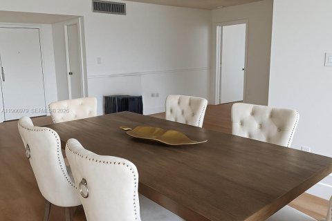 Condo in Sunny Isles Beach, Florida, 2 bedrooms  № 2028405 - photo 5