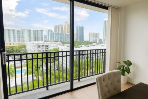 Condo in Sunny Isles Beach, Florida, 2 bedrooms  № 2028405 - photo 6