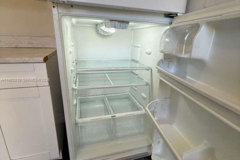 Villa ou maison à louer à Fort Lauderdale, Floride: 3 chambres, 116.31 m2 № 2023879 - photo 14