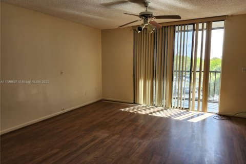 Copropriété à louer à Miami, Floride: 2 chambres, 89.65 m2 № 1731787 - photo 5