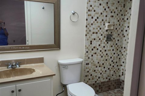 Copropriété à louer à Miami, Floride: 2 chambres, 89.65 m2 № 1731787 - photo 10