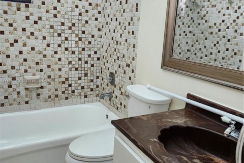 Copropriété à louer à Miami, Floride: 2 chambres, 89.65 m2 № 1731787 - photo 12